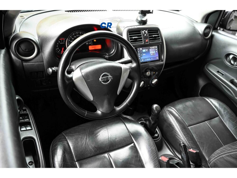 Nissan Versa