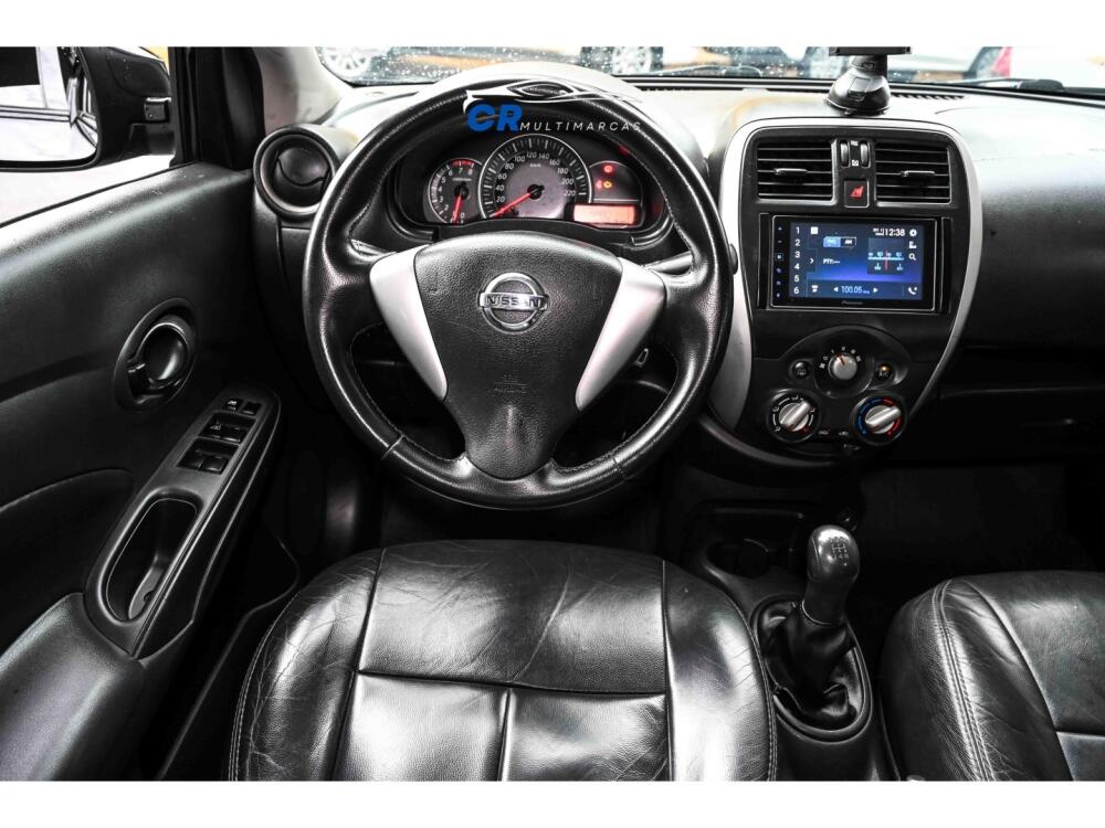Nissan Versa