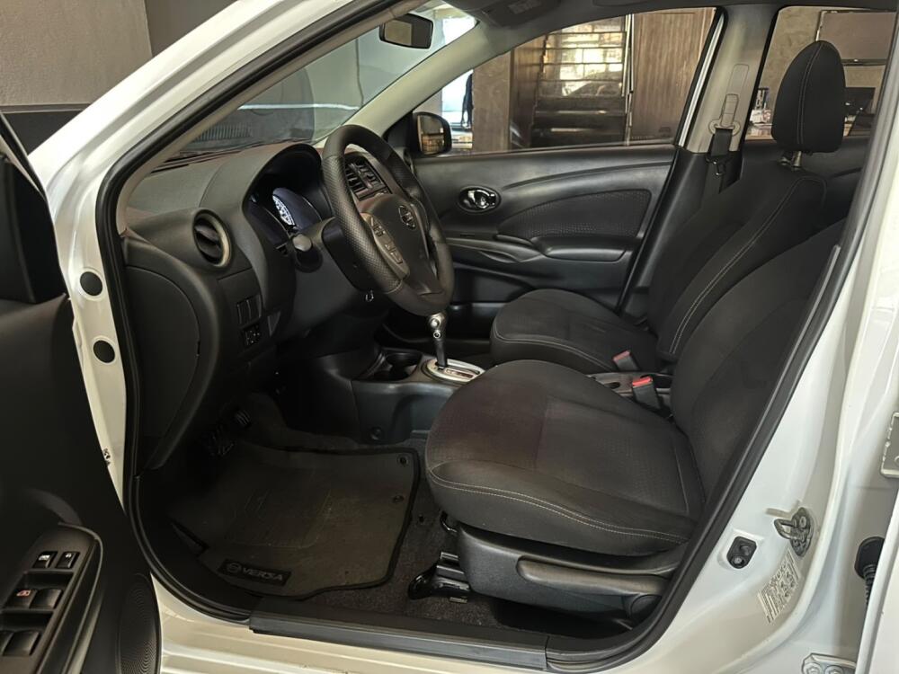 Nissan Versa