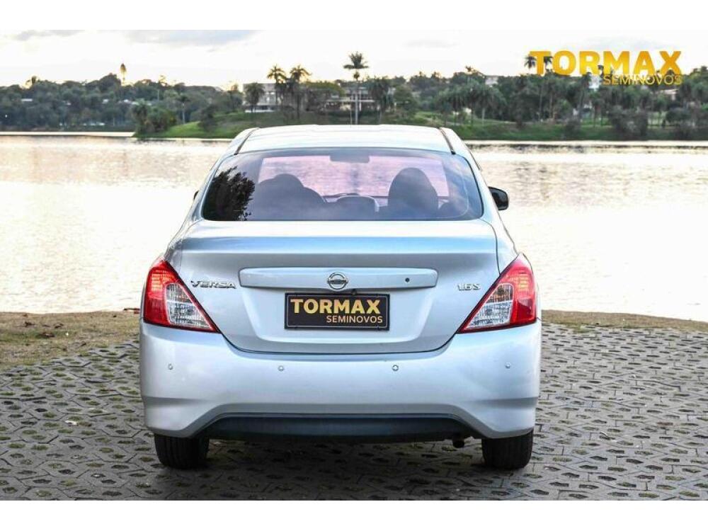 Nissan Versa