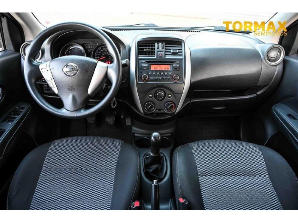 Nissan Versa