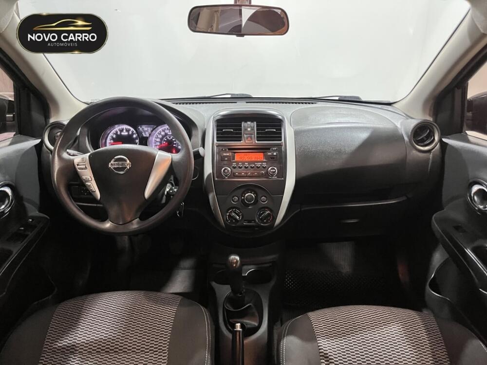 Nissan Versa