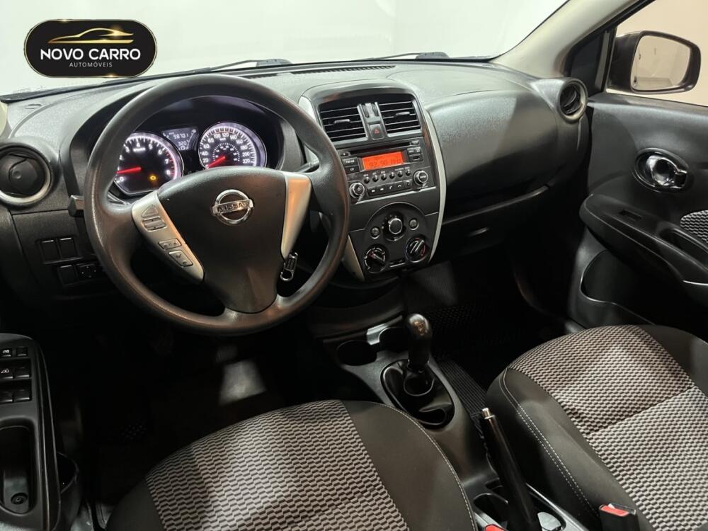 Nissan Versa