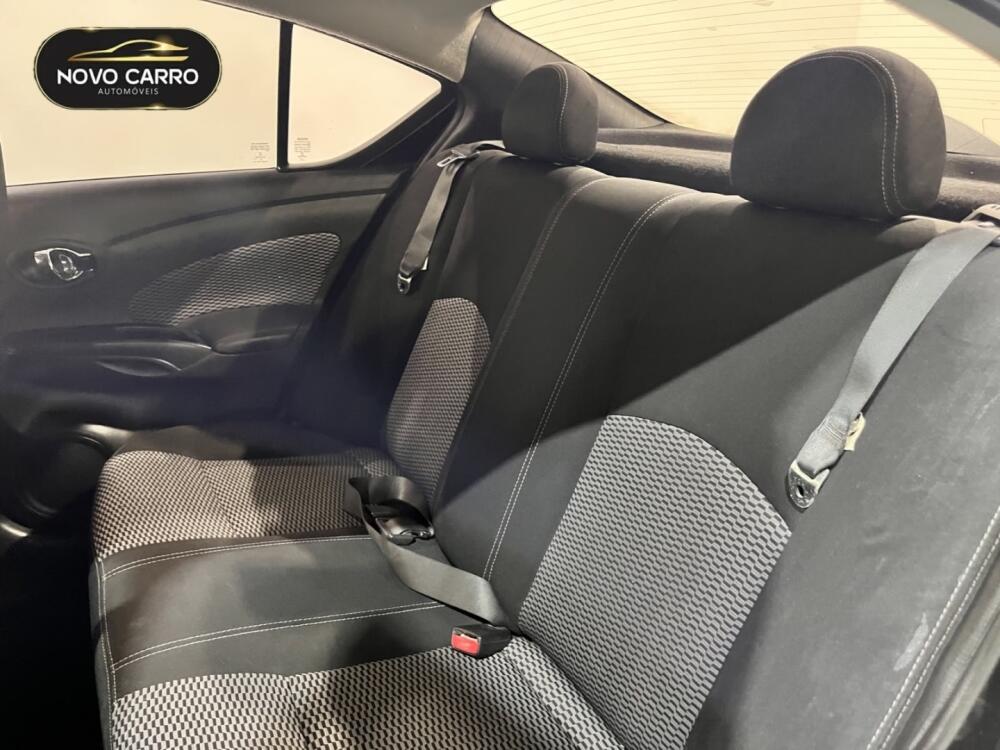 Nissan Versa