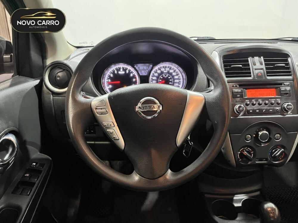 Nissan Versa