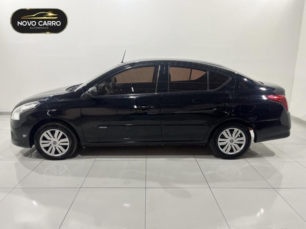 Nissan Versa