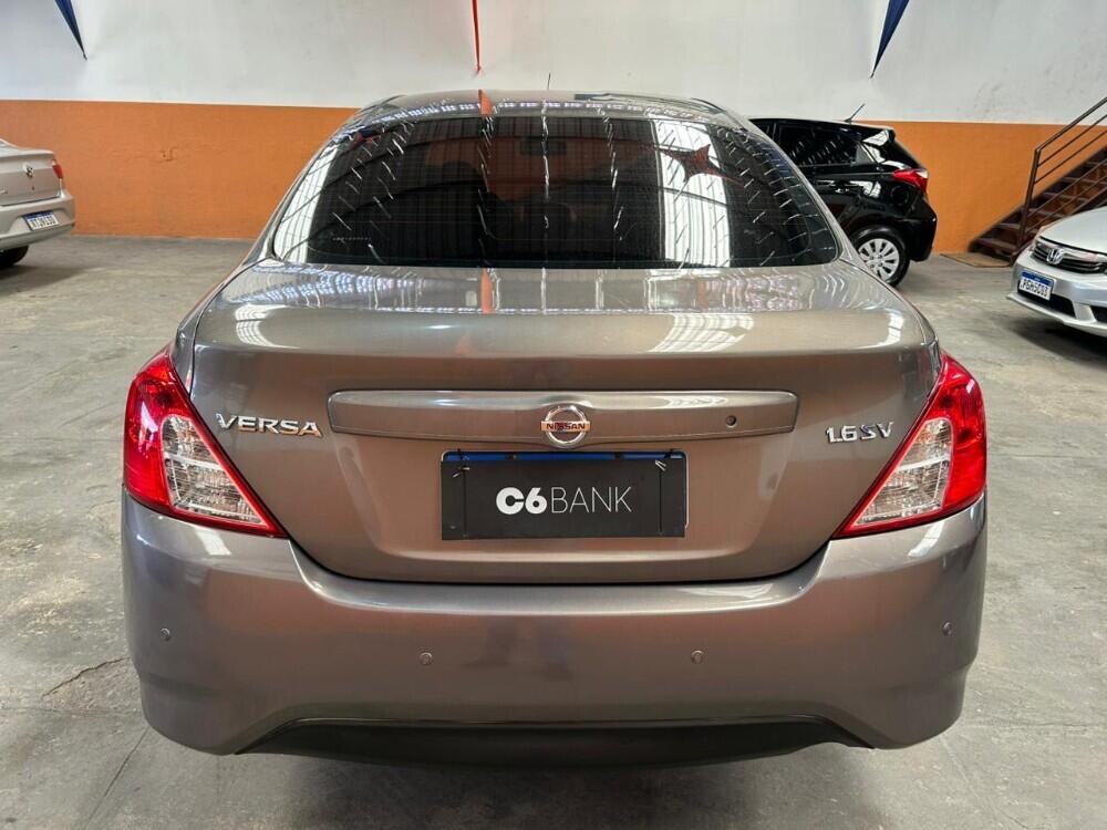 Nissan Versa