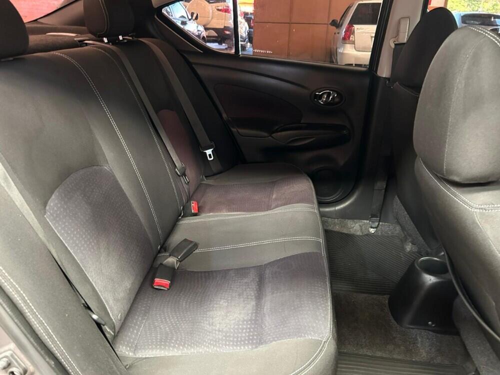 Nissan Versa