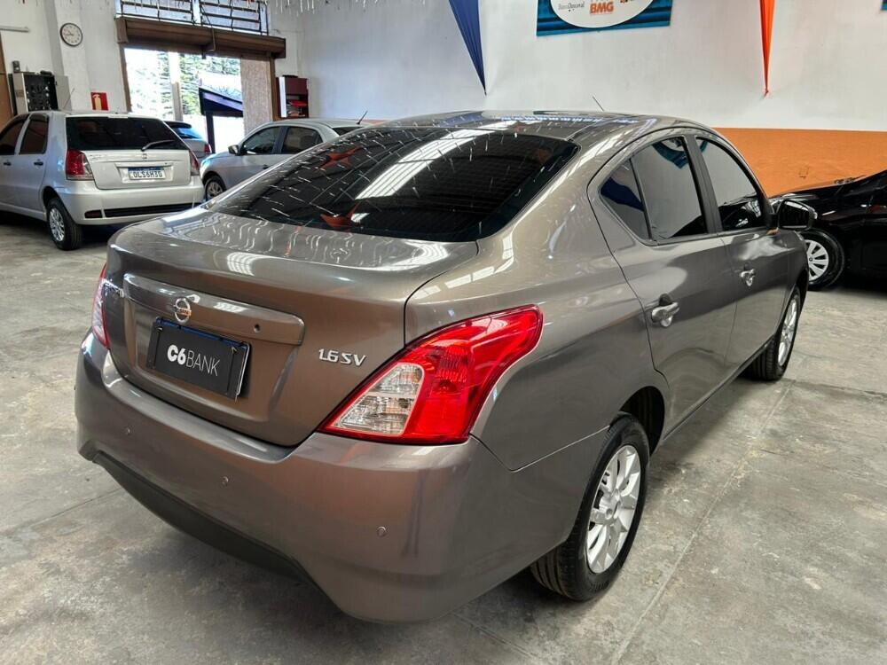 Nissan Versa