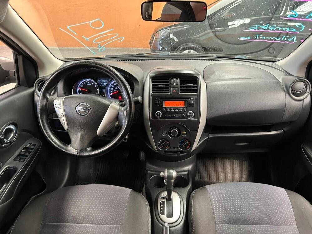 Nissan Versa