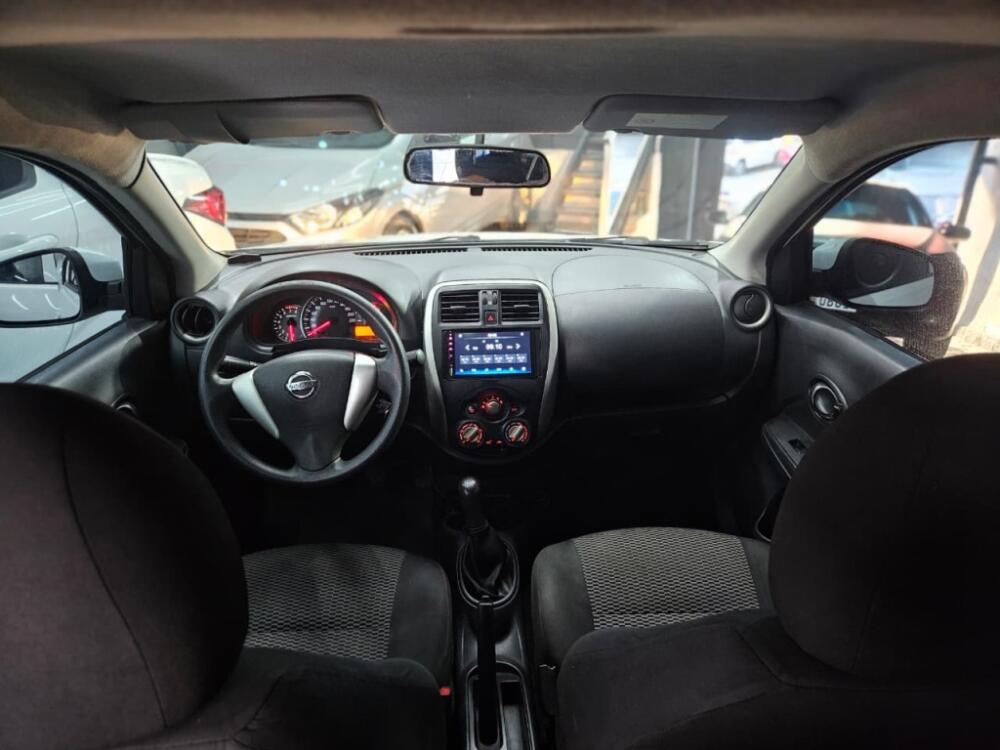 Nissan Versa
