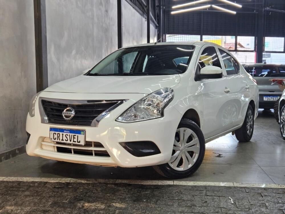 Nissan Versa
