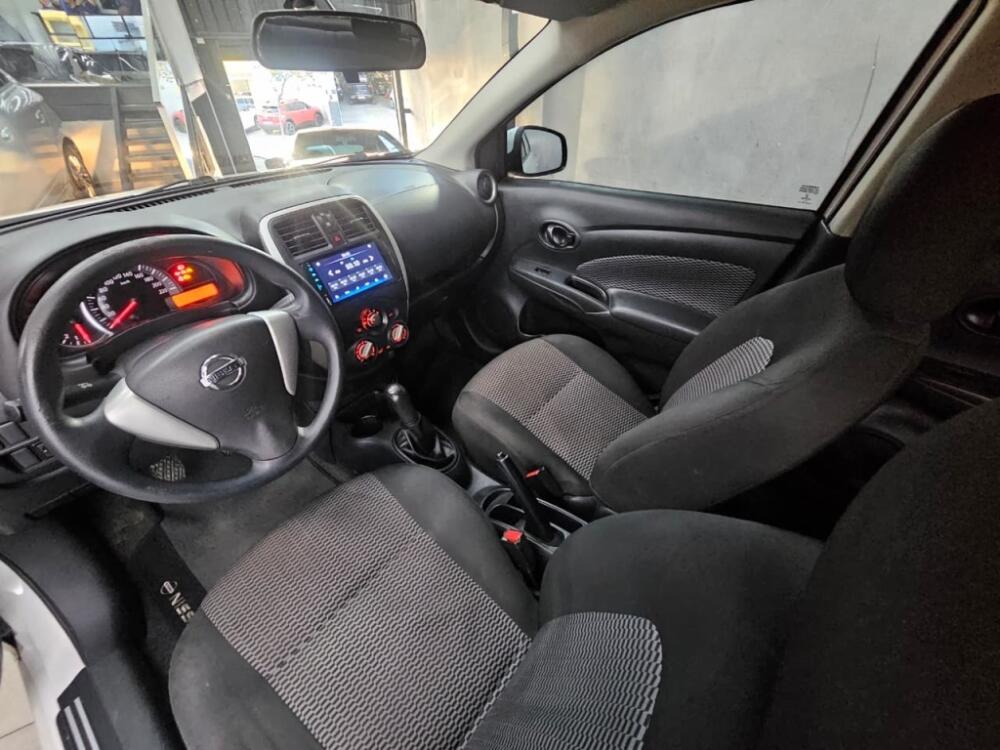 Nissan Versa