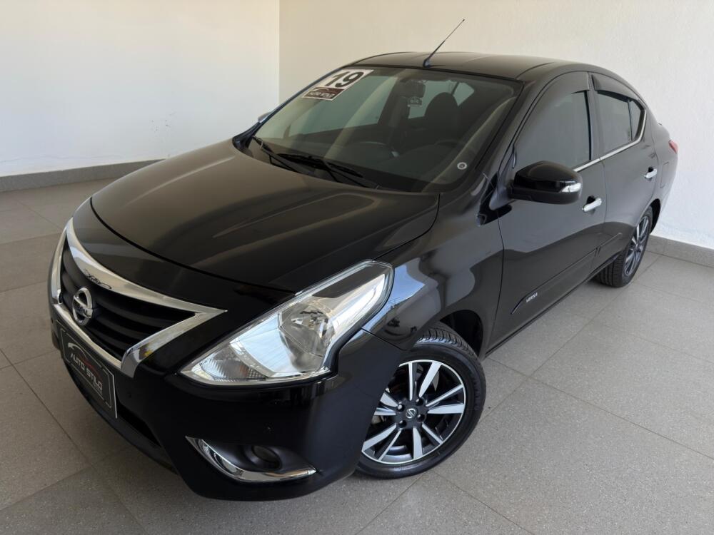 Nissan Versa