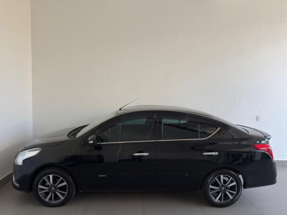 Nissan Versa