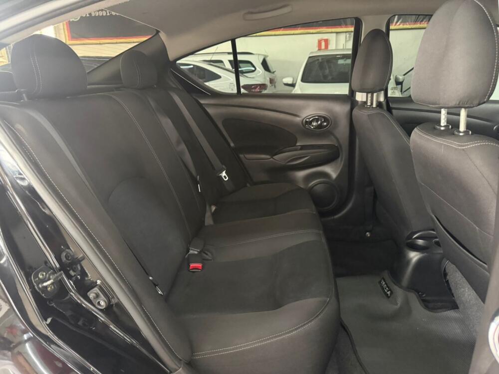 Nissan Versa