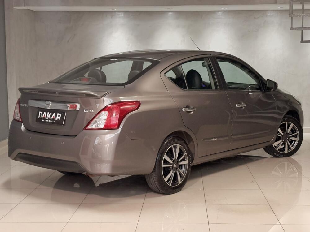 Nissan Versa