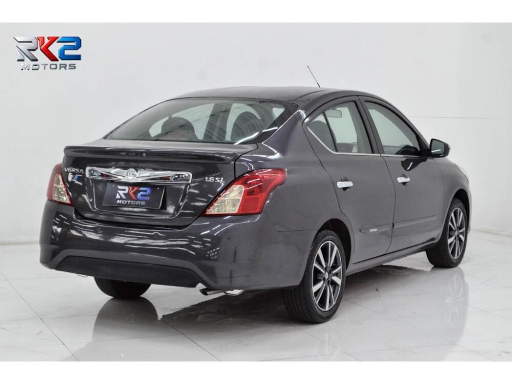 Nissan Versa