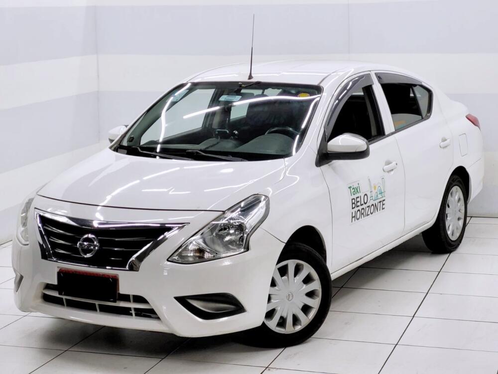 Nissan Versa