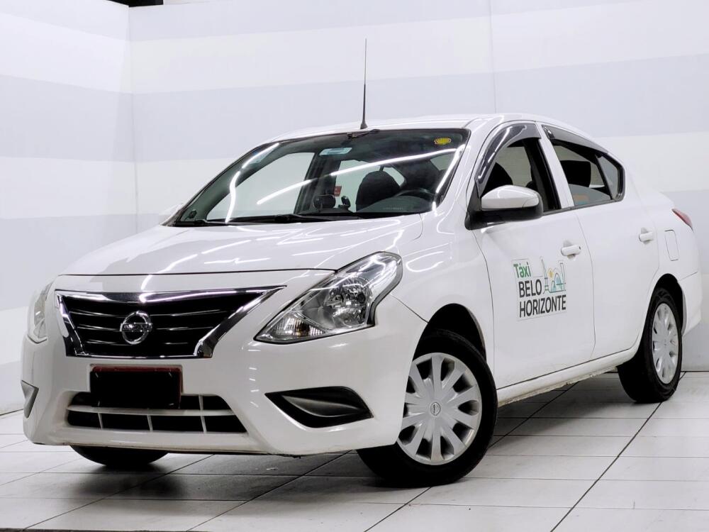 Nissan Versa