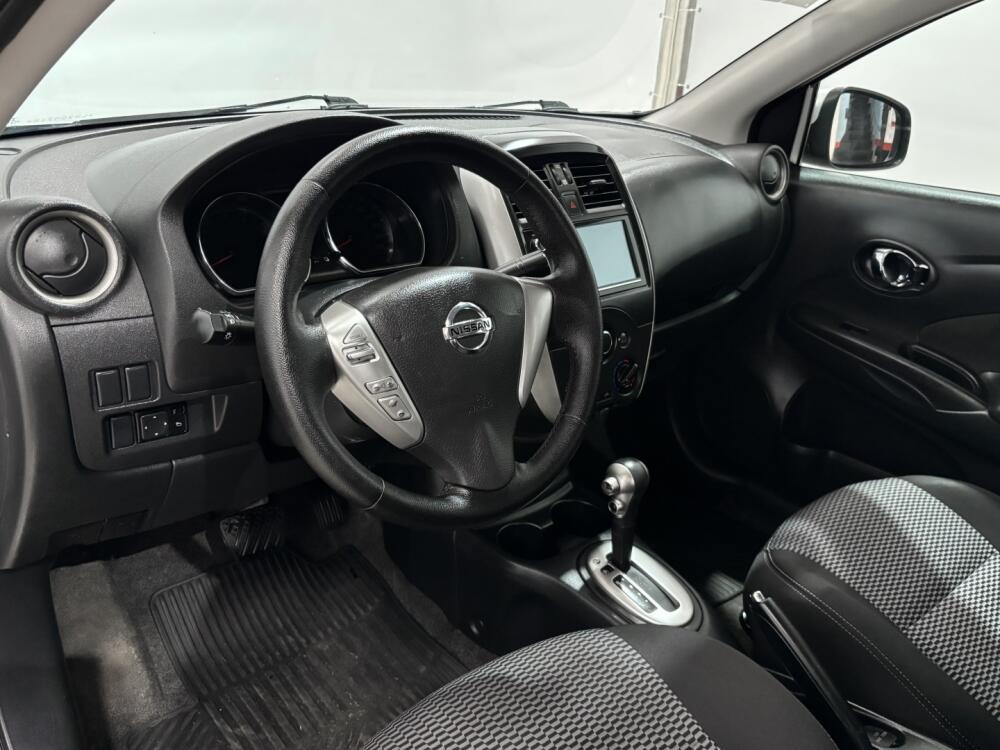 Nissan Versa