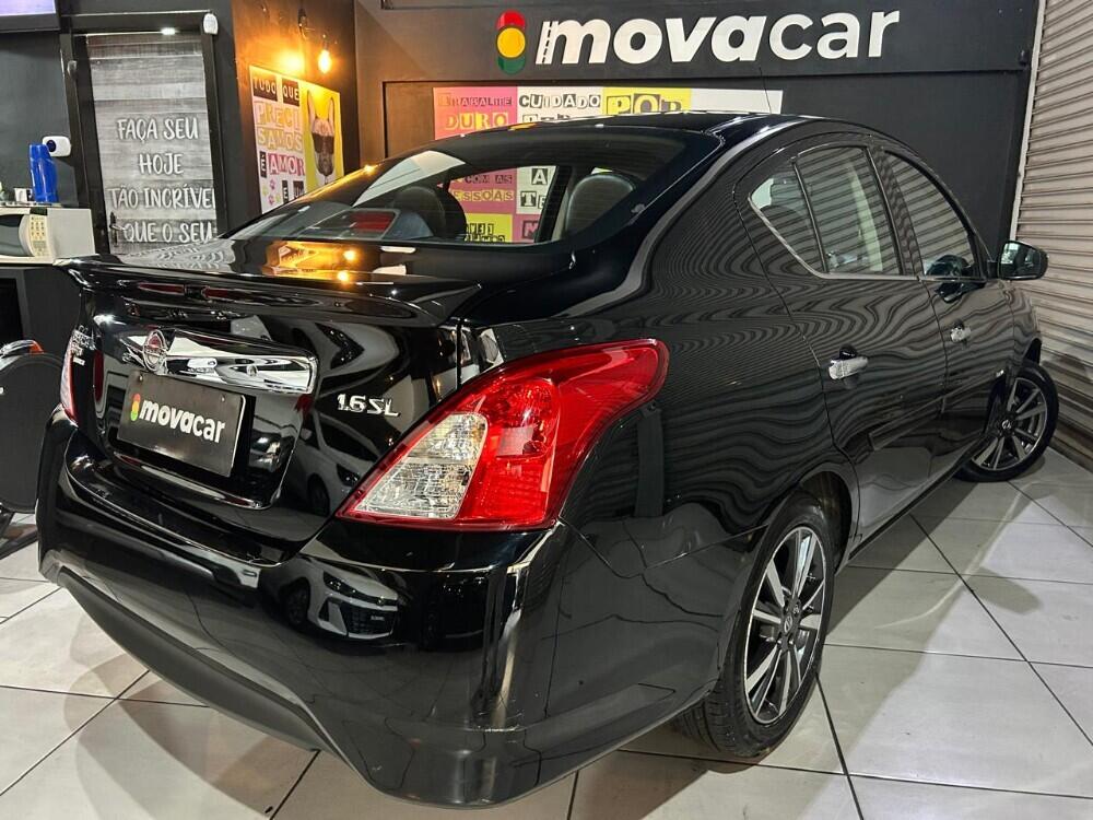 Nissan Versa