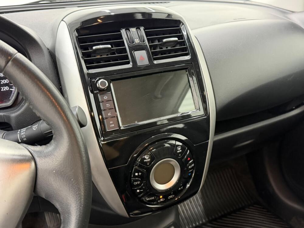 Nissan Versa
