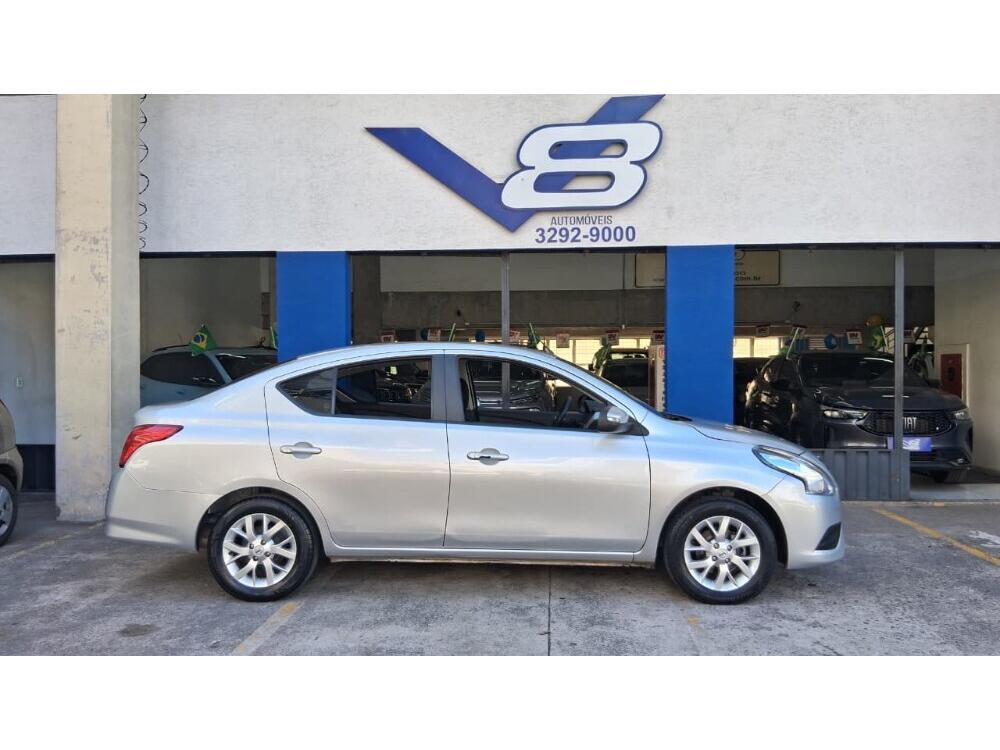 Nissan Versa
