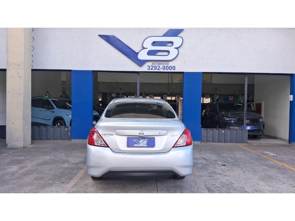 Nissan Versa