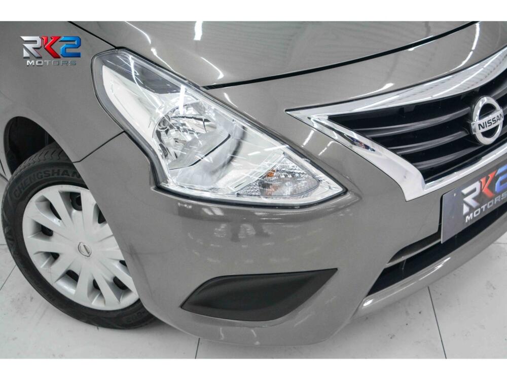 Nissan Versa