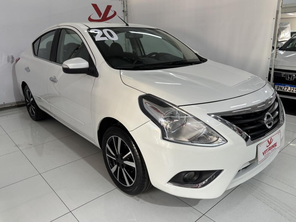 Nissan Versa
