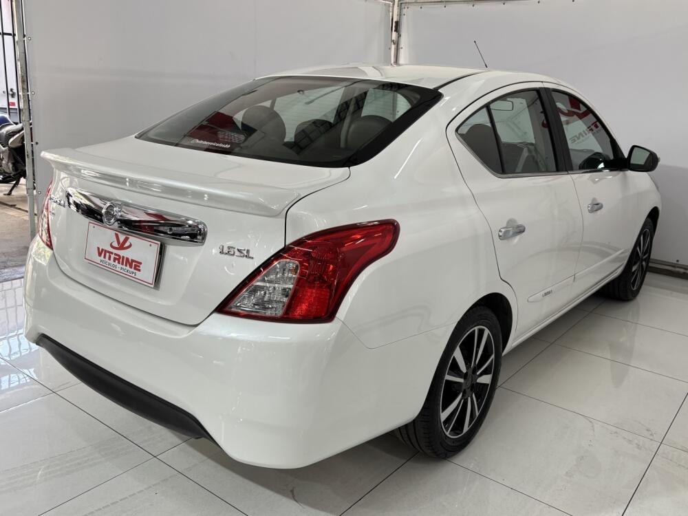 Nissan Versa