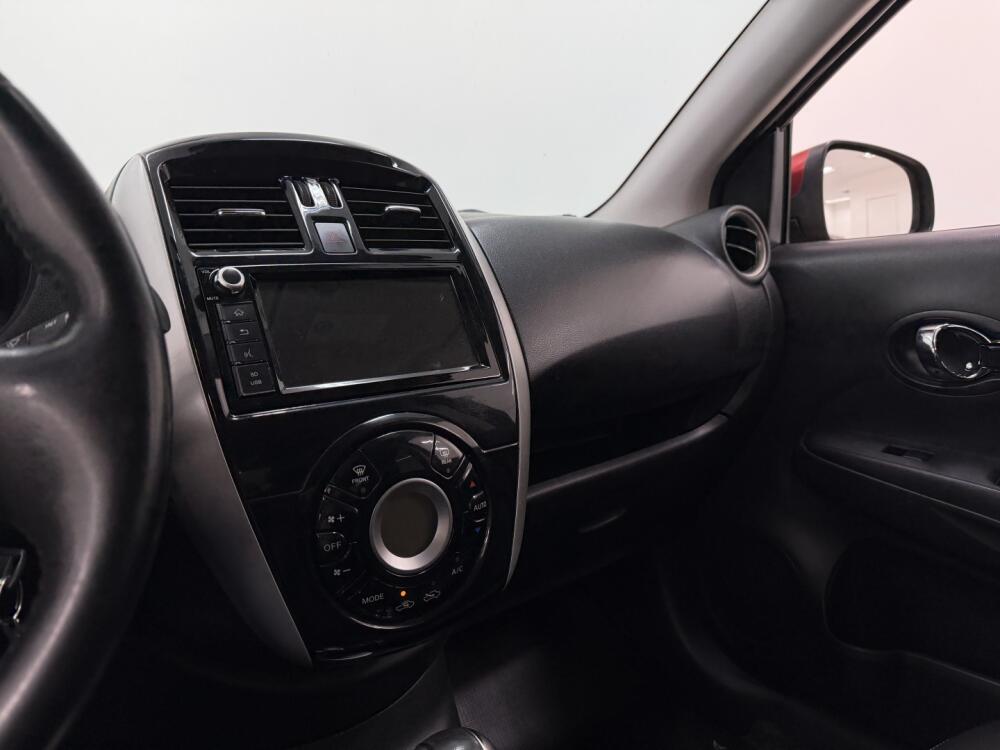 Nissan Versa