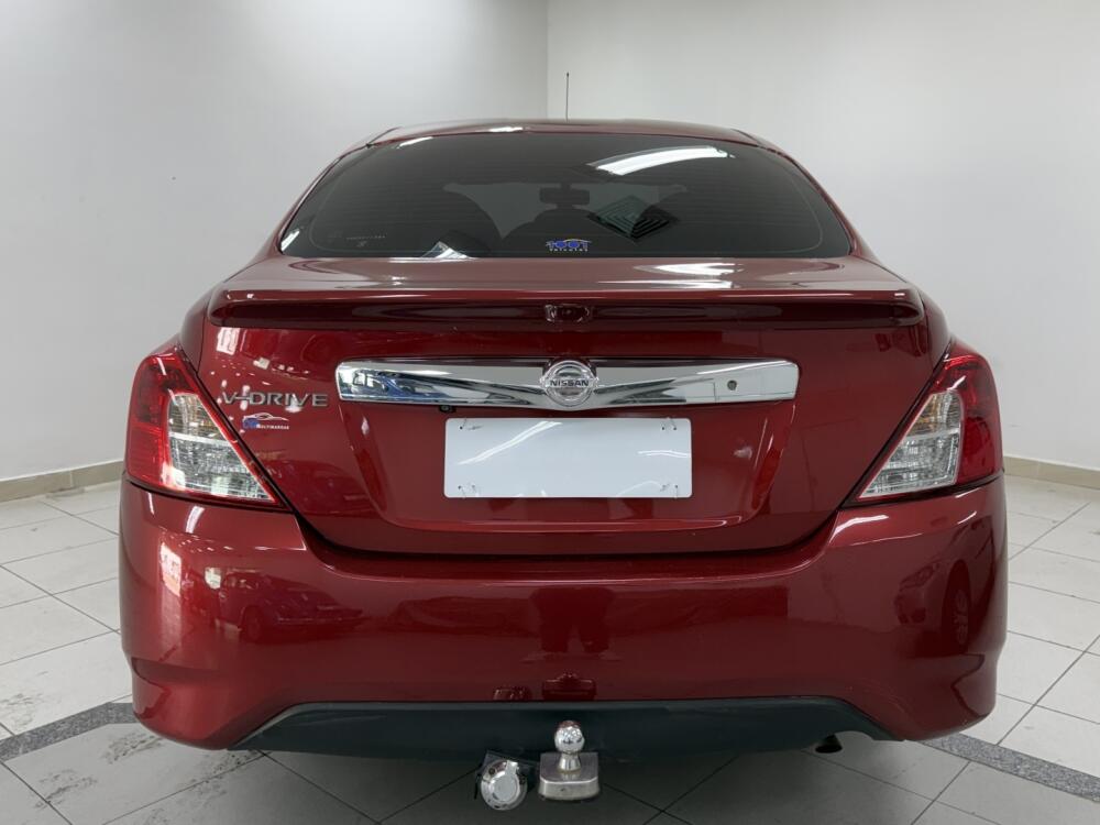 Nissan Versa