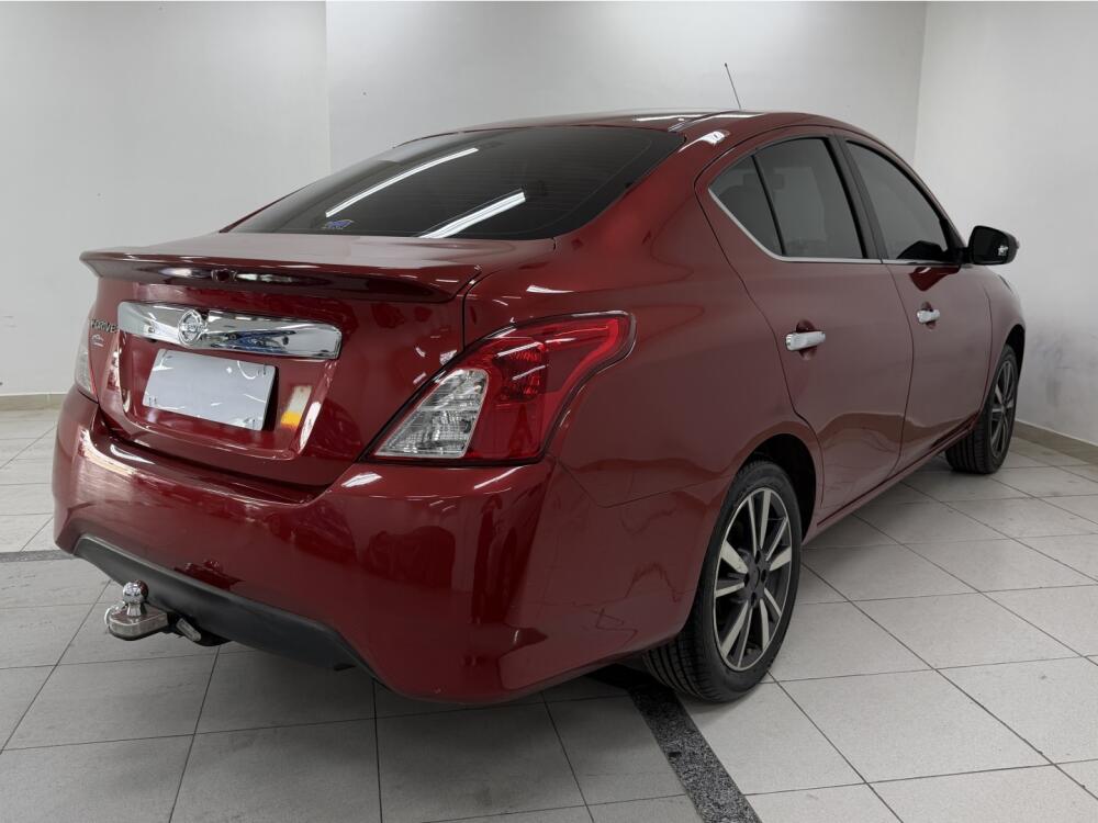 Nissan Versa