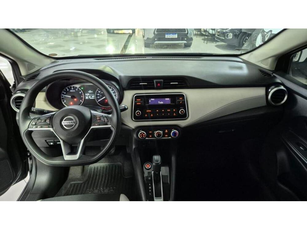 Nissan Versa