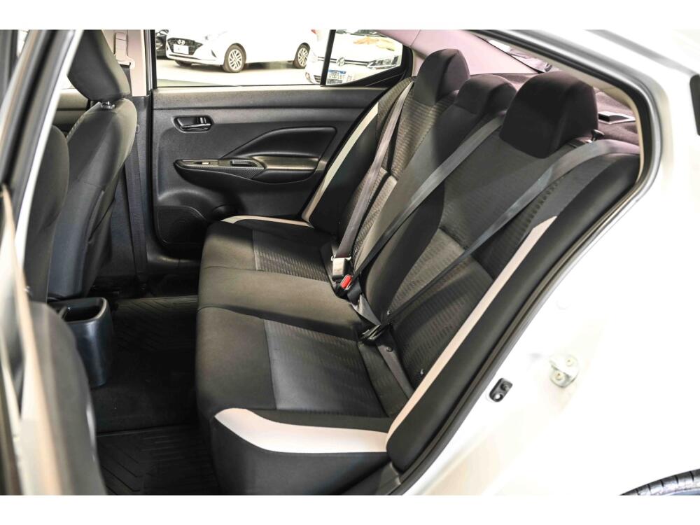 Nissan Versa