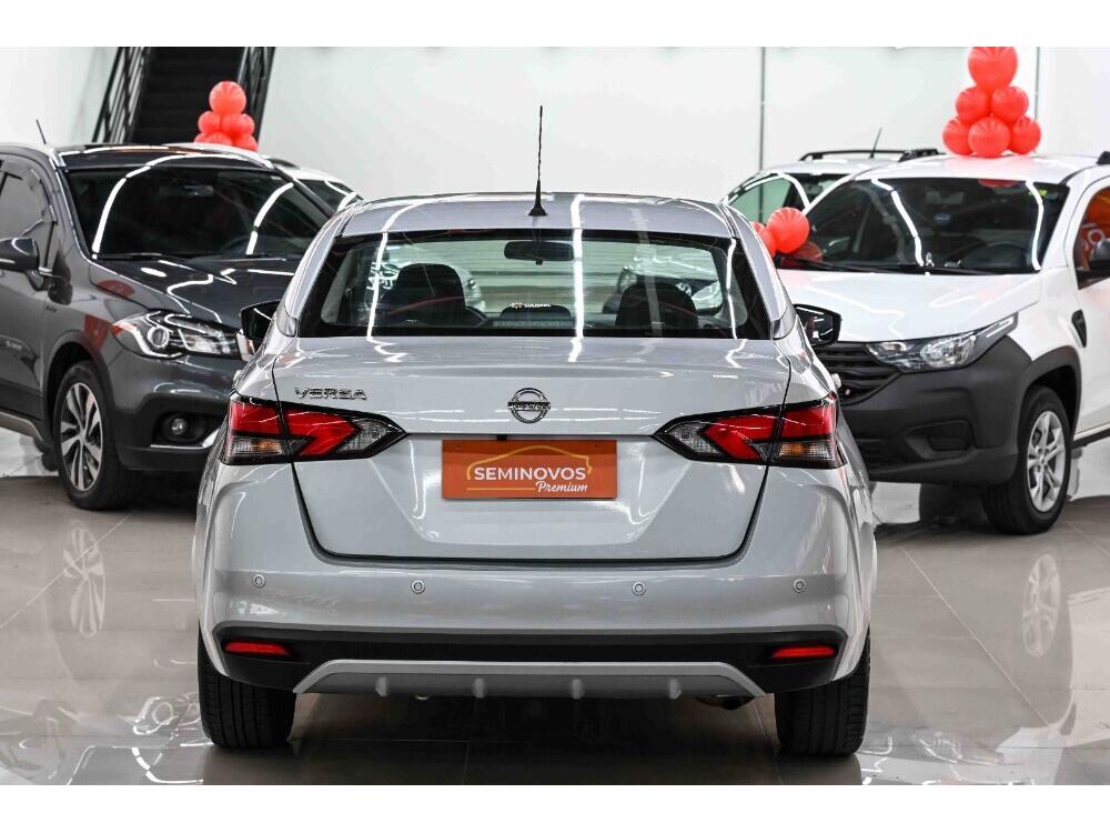 Nissan Versa