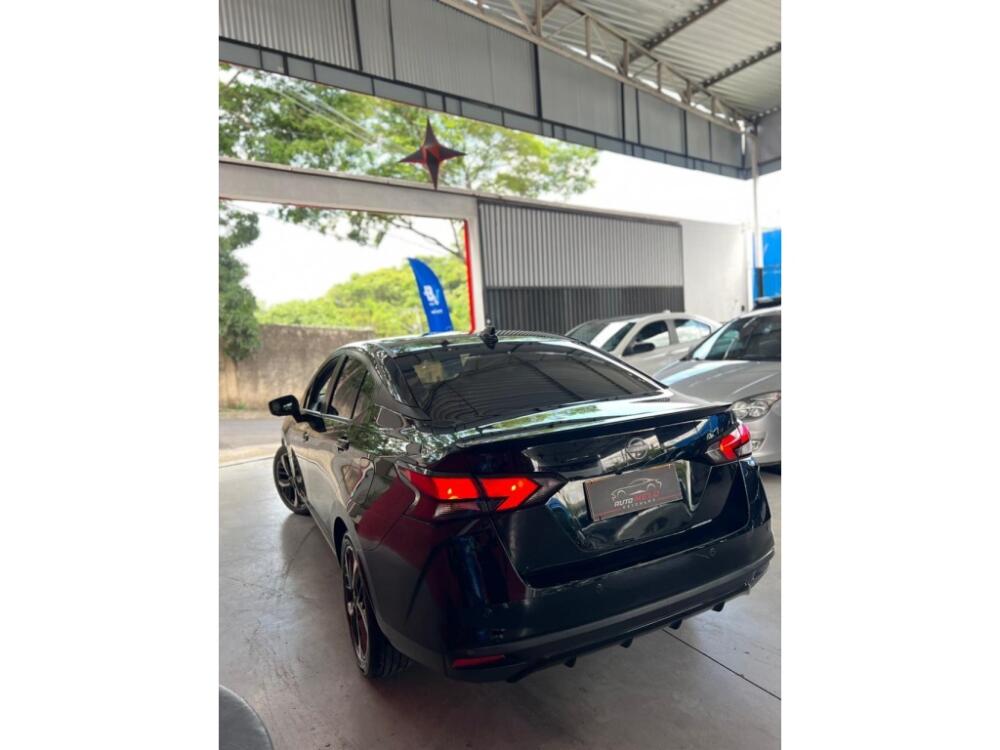 Nissan Versa