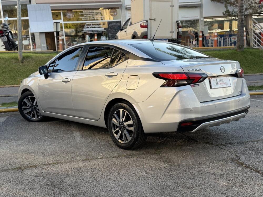 Nissan Versa