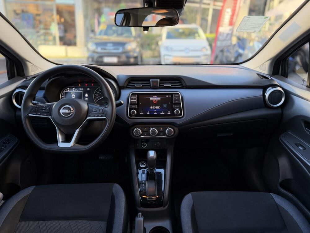 Nissan Versa