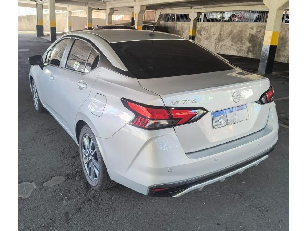 Nissan Versa