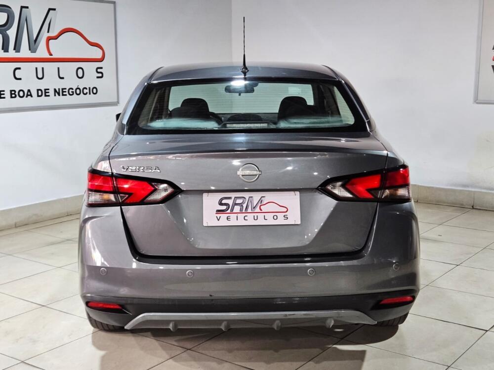 Nissan Versa