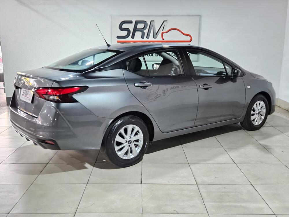 Nissan Versa