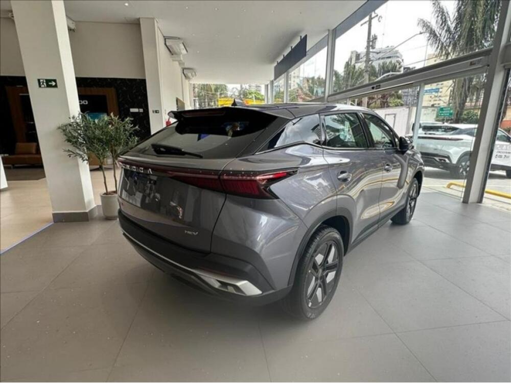 Omoda E5