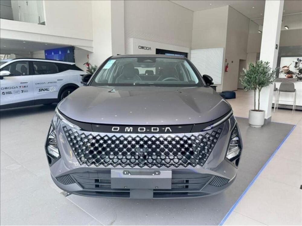 Omoda E5