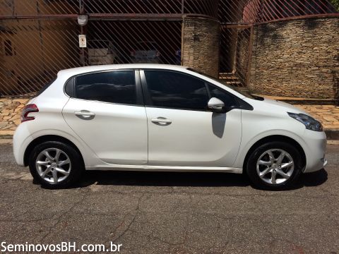 Peugeot 208 Peugeot 208