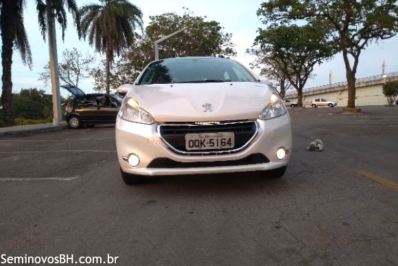 Peugeot 208 Peugeot 208