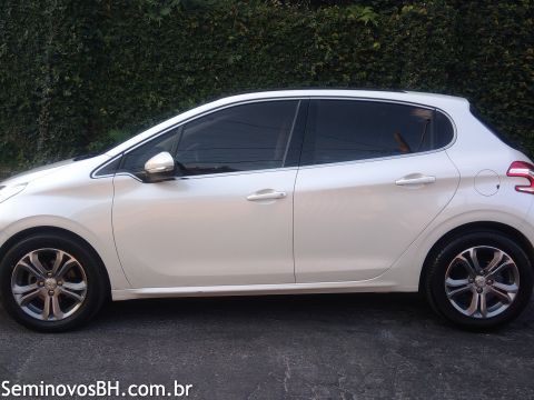 Peugeot 208 Peugeot 208