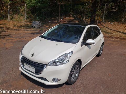 Peugeot 208 Peugeot 208